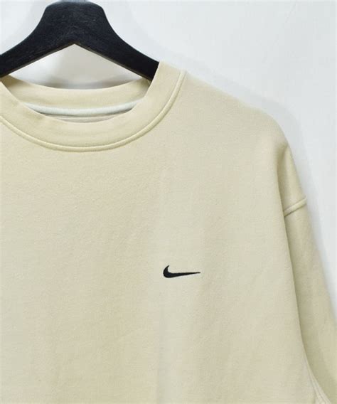 Nike（ナイキ）の「【ヴィンテージ古着】nike ナイキ Swoosh 刺繍 クルーネックスウェット（スウェット）」 Wear