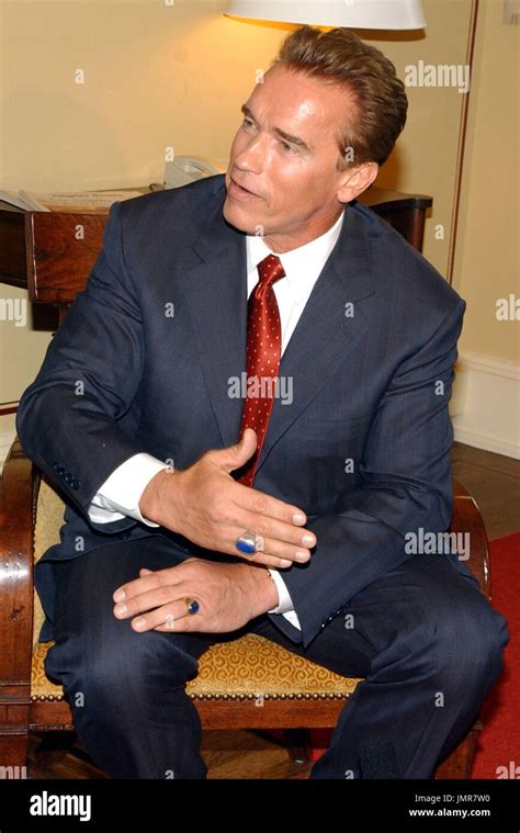 California Governor Elect Arnold Schwarzenegger Makes A Point During