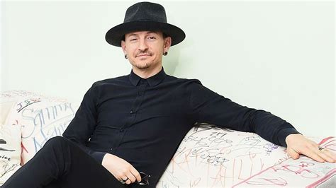 5 Alasan Kematian Vokalis Linkin Park Begitu Menyedihkan