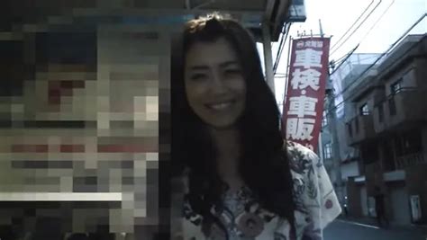 Japanese Sexy Girl Sucks A Huge Cock Then Gets Hairy Pussy Fucked Hard Xasiat