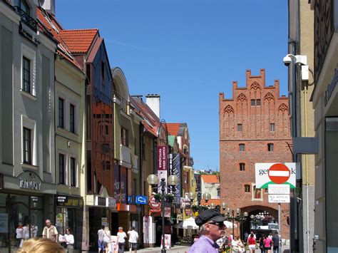 Olsztyn, ul. Staromiejska i Wysoka Brama | Olsztyn, ul. Star… | Flickr