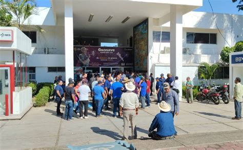 Acuerdan pagar pensión y con retroactivo a viudas de policías en Guasave