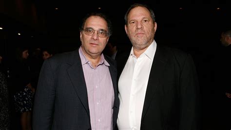 Le Frère Dharvey Weinstein Bob Weinstein Soupçonné De Harcèlement