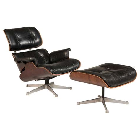 Eames Vintage Rosewood 670671 Lounge Chair And Ottoman At 1stdibs