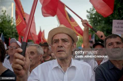 115 Us Kosovo Albanian Protest Stock Photos, High-Res Pictures, and ...