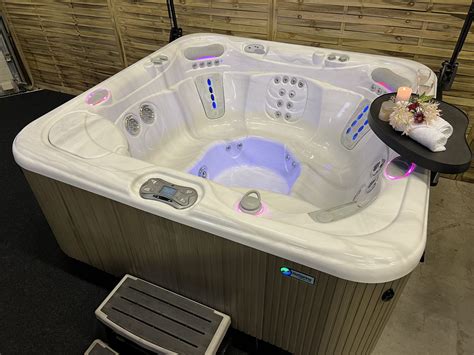 HotSpring Vanguard Highlife Series Relaxation Spa S