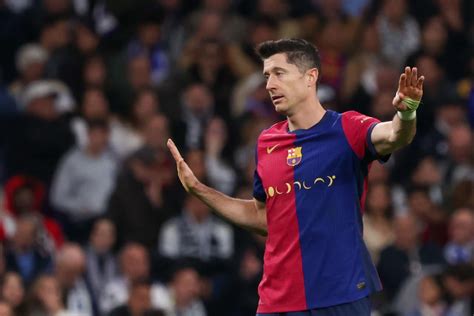 Manchester United Le Jour O Robert Lewandowski A Manqu D Tre Un Red