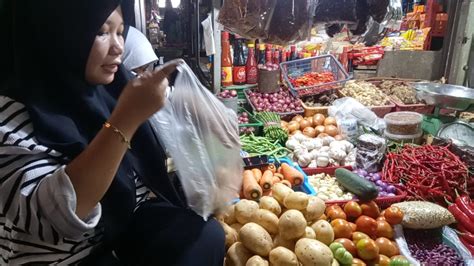 Jelang Idul Adha Harga Bahan Pokok Berangsur Angsur Naik