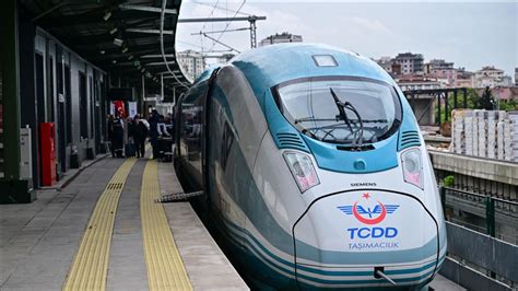 İstanbul Sivas aktarmasız ekspres yüksek hızlı tren seferleri başladı