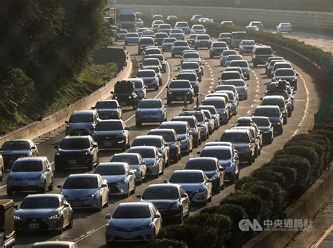 228連假收假日 國道路況正常下午估湧北返車潮 生活 中央社 Cna