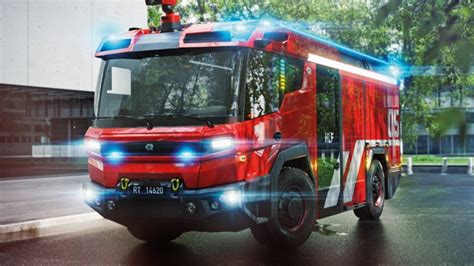 Llega a España el primer coche de bomberos 100 eléctrico