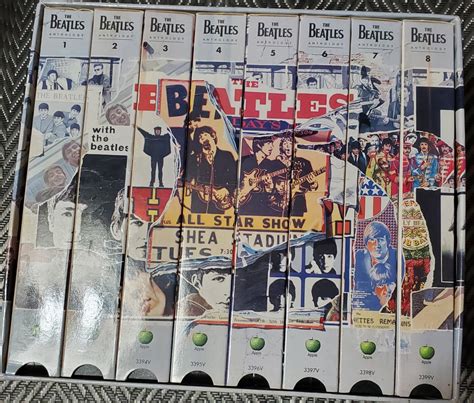 Video Tape Box Set Vhs The Beatles Anthology