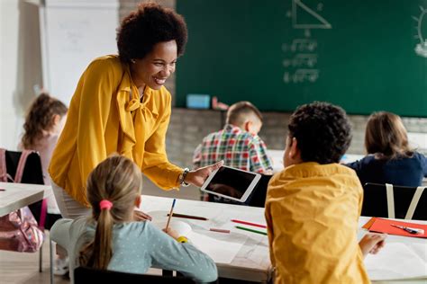 Ser Educa O Vai Premiar Professores E Gestores De Escolas Ser