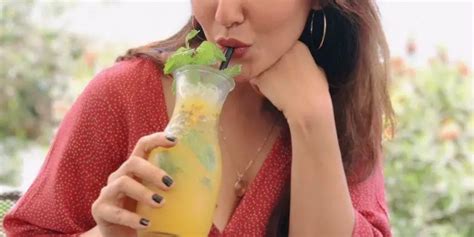 Actress Neha Sharma Hot And Sexy Pics Galleries HD Images