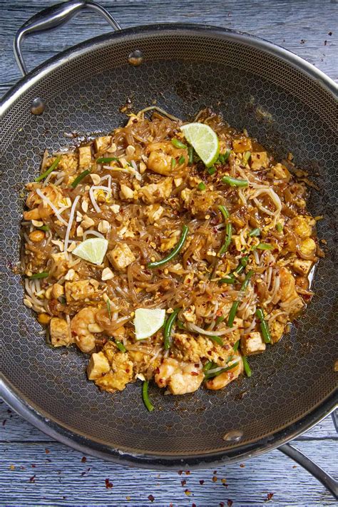 Spicy Chicken Pad Thai