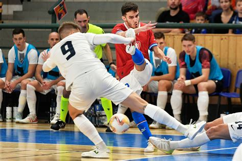 Entenda qual é a função do pivô no futsal Sportingbet