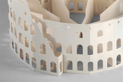 Roman Colosseum Paper Model / Left Oa Pop Ups Of The Colosseum And The ...