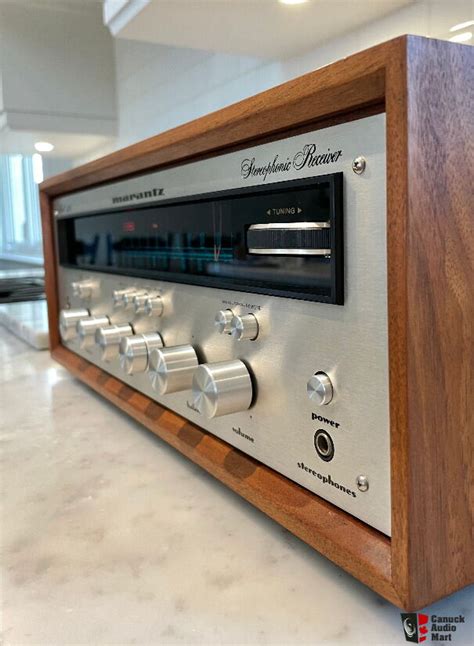 Marantz Receiver In Exceptional Condition Rare Champagne