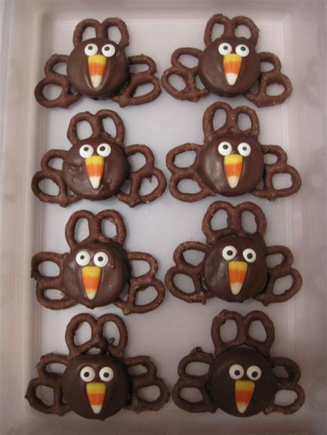 Oreo Pretzel Turkeys Recipe Thanksgiving Fun Thanksgiving Oreo Turkeys Thanksgiving Treats