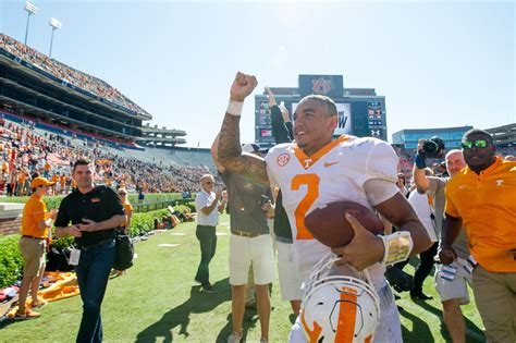 Tennessee Football Smokey Points Top Vols Performers In Win At Auburn