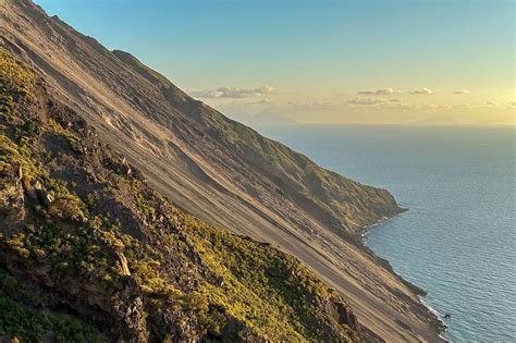 Escursione Sullo Stromboli Cosa Sapere Sul Trekking Notturno Sar