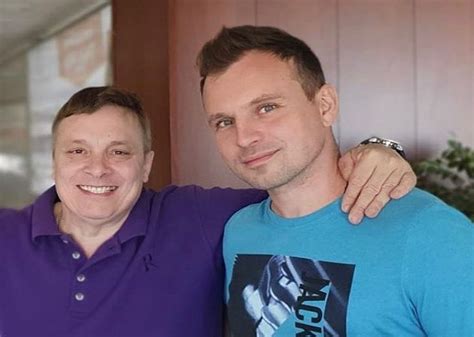 Певец Никита Малинин сообщил о смерти своей мамы: новости, александр ...