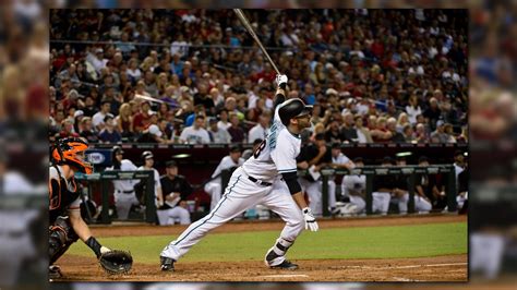 Martinez Hits Grand Slam Drives In 6 As D Backs Rout Giants