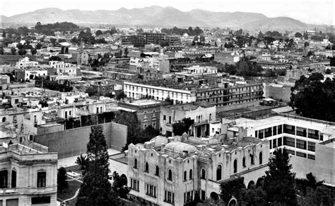 Col Cuauhtémoc Vista Desde La Columna De La Independencia En 1940