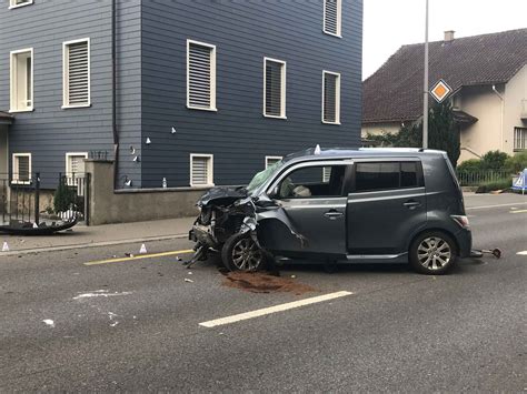 Schwerer Unfall Fordert Drei Lebensbedrohlich Verletzte Darunter