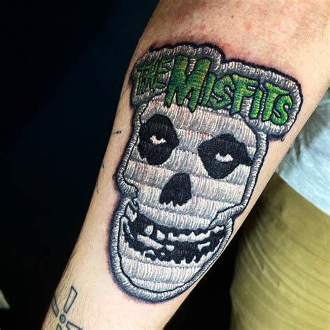 Share 63+ misfits skull tattoo - in.coedo.com.vn