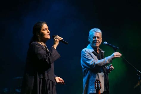 Chico Buarque E M Nica Salmaso Encantam Mais De Mil Pessoas Em Bras Lia