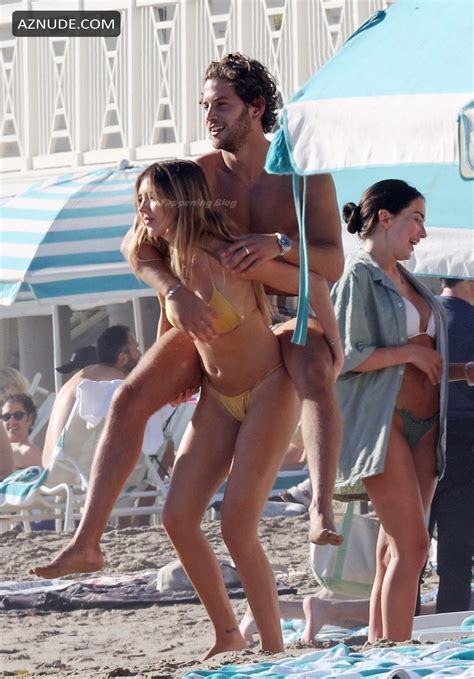 Delilah Belle Hamlin Sexy Enjoying The Beach While Flaunting Her Hot Body In Santa Barbara Aznude