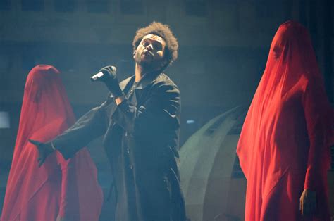 Hz The Weeknd Revela Que Est Pronto Para Aposentar O Nome Art Stico