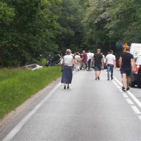 Poważny wypadek na trasie z Poznania do Biedruska Zderzyły się cztery