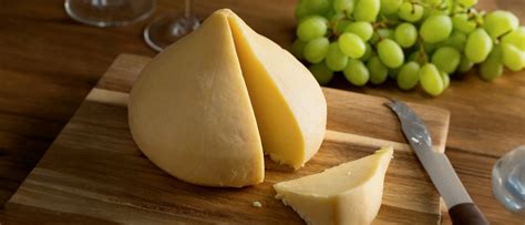 Queso de Tetilla, manjar gallego con Denominación de Origen