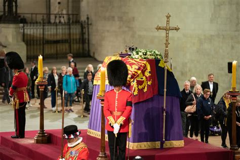 Inside Westminster Hall At 2 Am As Queen Elizabeth Ii Lies In State