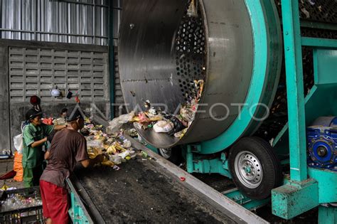 Teknologi Pengelola Sampah Tangsel ANTARA Foto