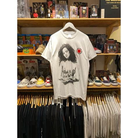 Jual RED HOT CHILI PEPPERS MOTHER EARTH TOUR TSHIRT WHITE Shopee Indonesia