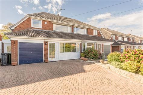 3 Bed Semi Detached House For Sale In Foxlea Road Hayley Green