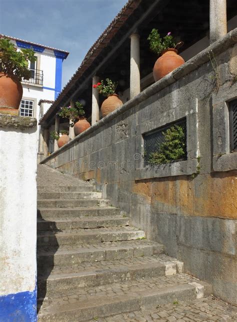 Detalhes Da Arquitetura Tradicional Em Obidos Centro Portugal Foto De