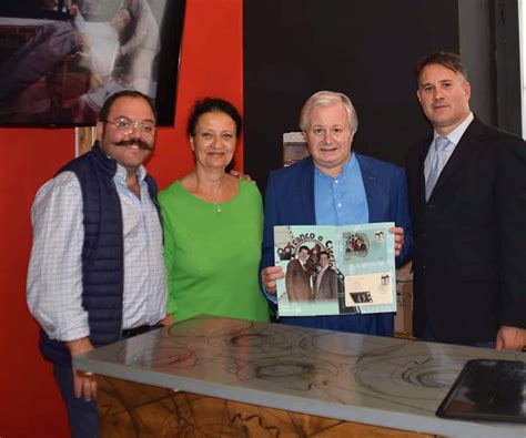 Franco E Ciccio Hanno Il Loro Francobollo L Omaggio A Due Eccellenze