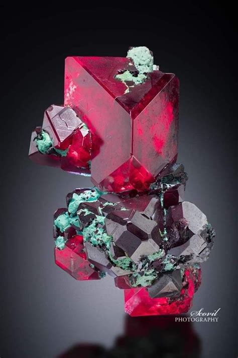 Pin By Sylvia Burns On Rocks Minerals And Gemstones Minerals Museum