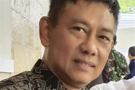 Pengamat Politik Uji Materi Usia Capres Cawapres Mk Lebih Kuat Unsur