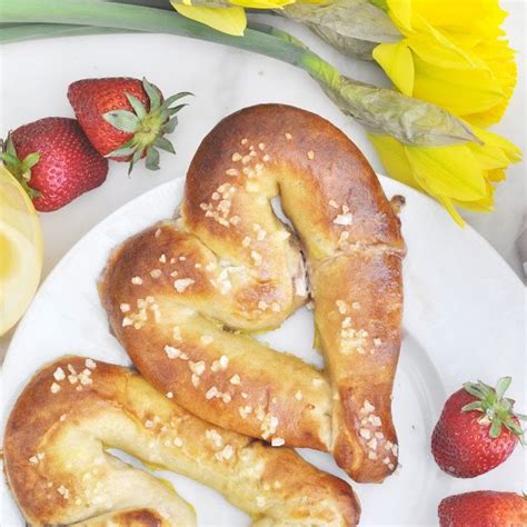 Soft Pretzel Hearts Stuffed With Ricotta Cheese And Strawberry Preserve