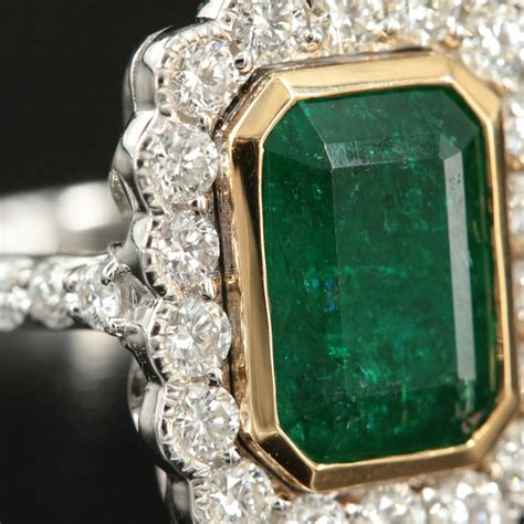 Oscar Friedman 18k 3 20 Ct Emerald And Diamond Ring Ebth