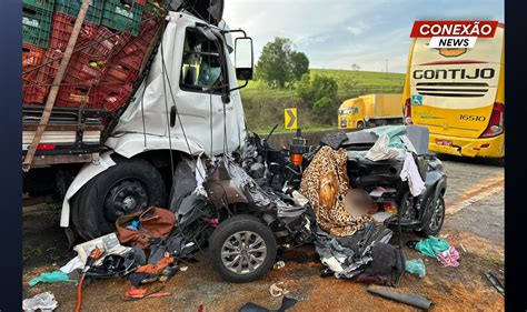 Homem Morre E Quatro Pessoas Ficam Feridas Em Engavetamento Entre Pouso