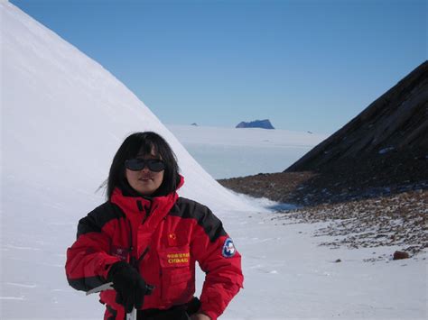 极地探路者韦利杰，“中国玫瑰”于南极风雪之中绽放 新华网体育