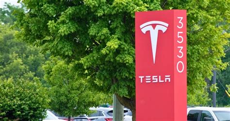 Tesla Probed By NHTSA For Full Self Driving Collisions Automotive News