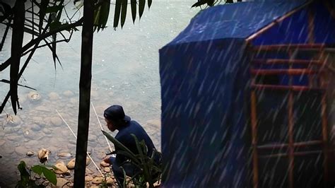 Camping Hujan Deras Mancing Ikan Bermalam Di Pondok Hangat YouTube