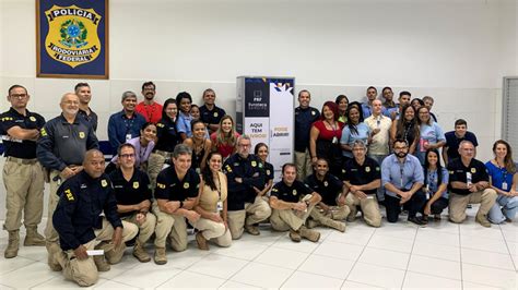 Dia Mundial Do Livro Prf Se Lan A Servi O De Incentivo Leitura E